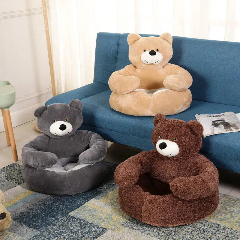 Câlin canapé avec trois ours en peluche sur Soft Winter Nest for Dogs - cozy lit dours