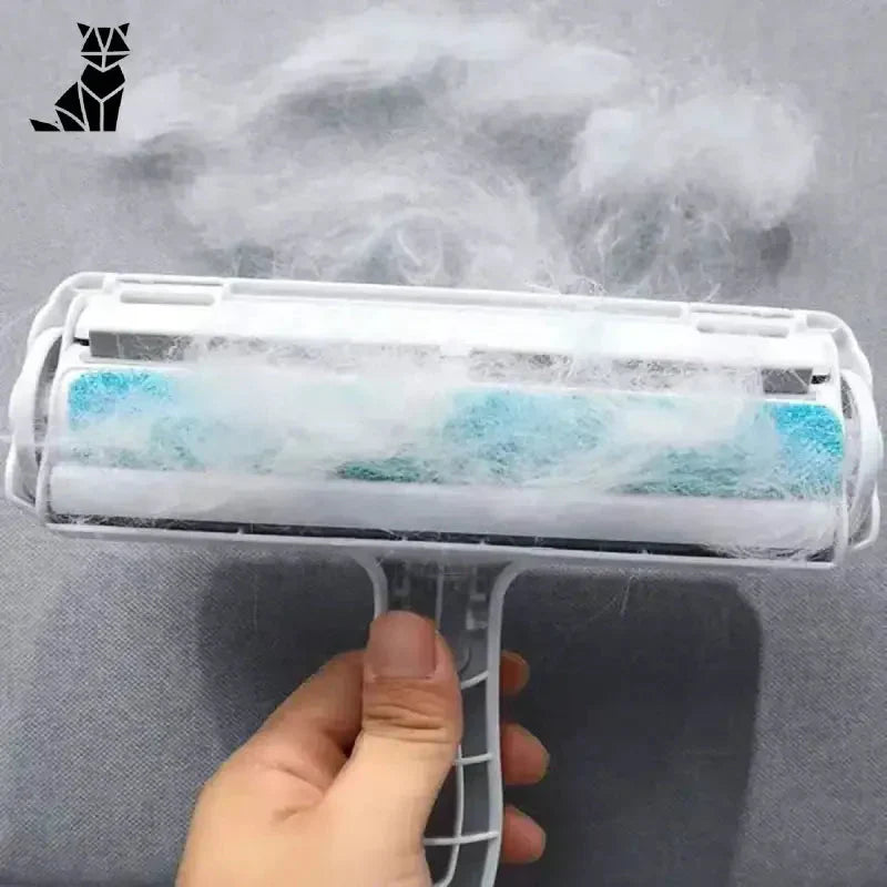 Savon pour brosse CoolClean : blanc et bleu, efficace contre la brosse à poils