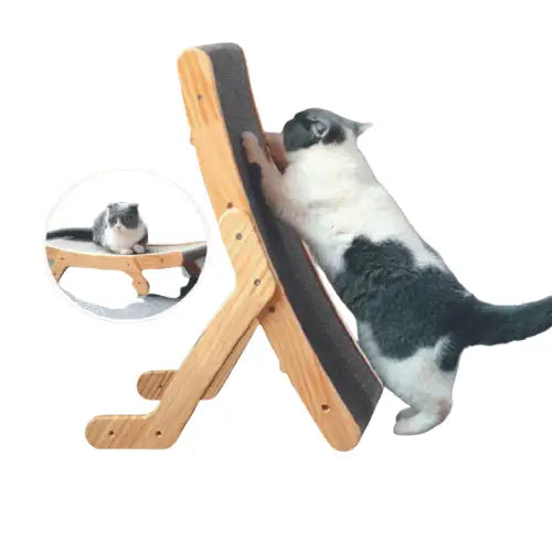 Chat jouant avec la facilité du bois sur le griffoir à chat : Indispensable au besoin naturel des chats Transparent Background
