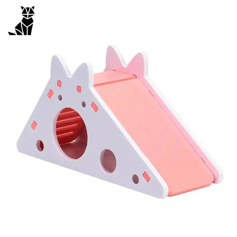 Petit compagnon : maison de chat blanche et rose en bois coloré de Slide for Little Companion